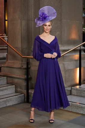 A Line V-Neck Appliques Long Sleeves Elegant Mother of the Bride Dress QM3138