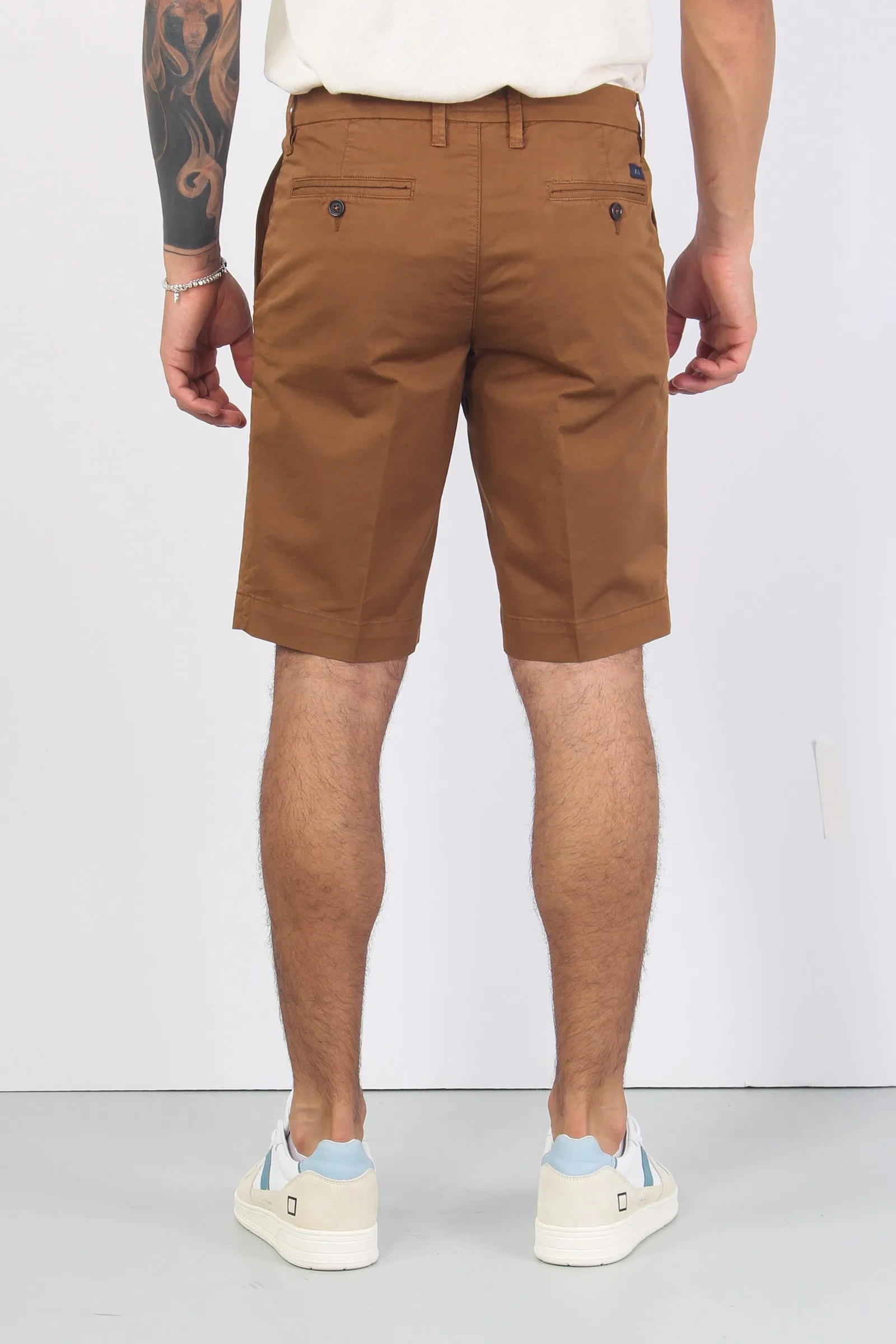 Bermuda Gabardina Slim Fit Pirite Scuro