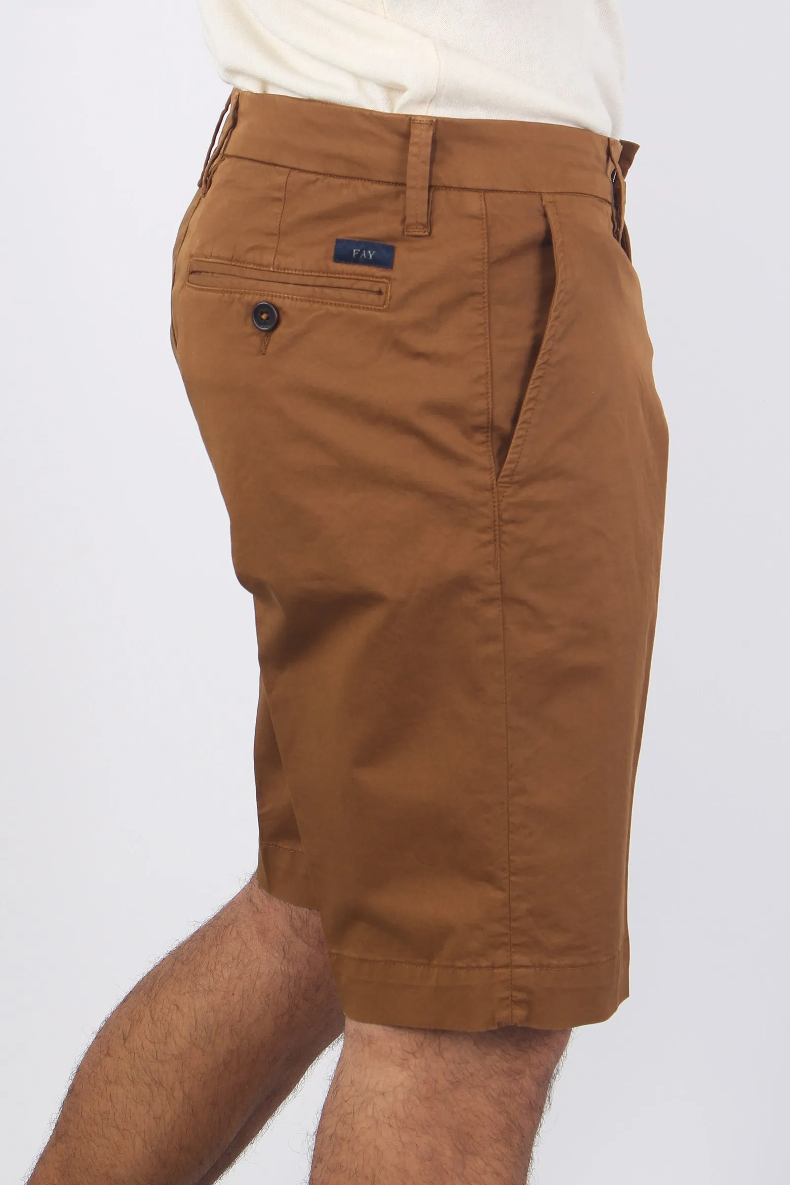 Bermuda Gabardina Slim Fit Pirite Scuro