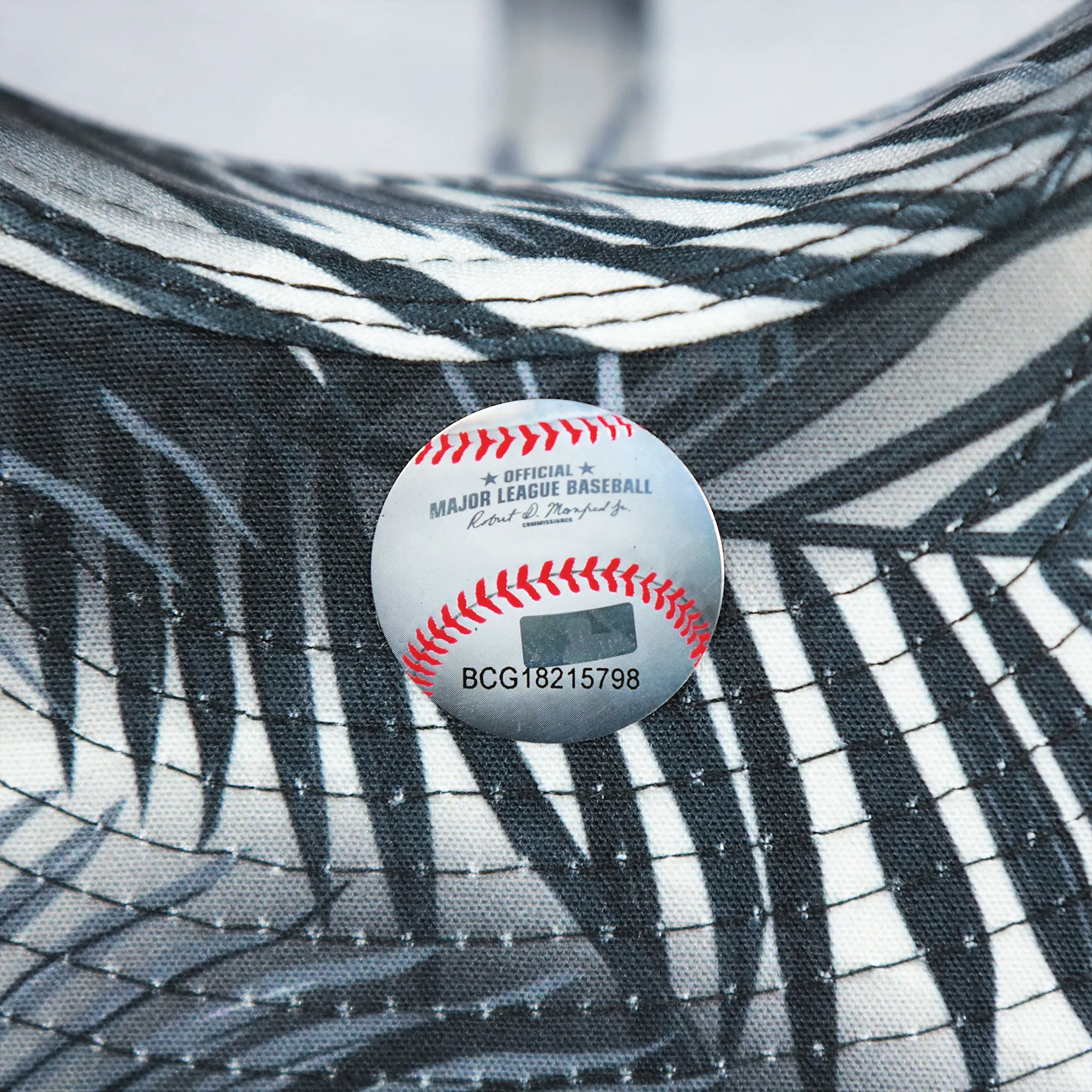 Chicago White Sox Metallic All Star Game MLB 2022 Side Patch 9Fifty Mesh Snapback | ASG 2022 Black Trucker Hat