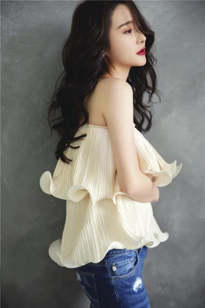 Jenner Off Shoulder Wavy Ruffle Chiffon Top