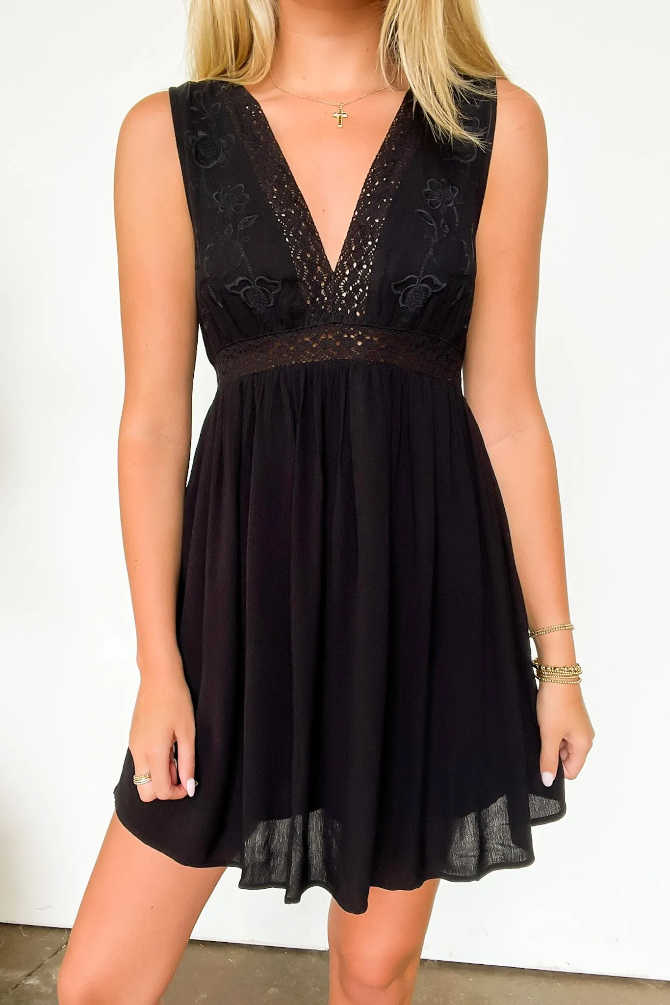 Muse Behavior Embroidered Lace Trim Dress