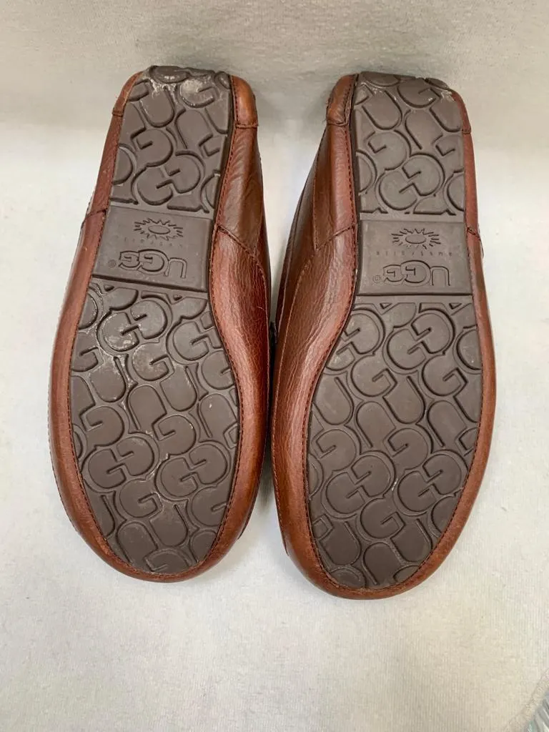 UGG Men's Ascot Leather Slippers (PREOWNED)