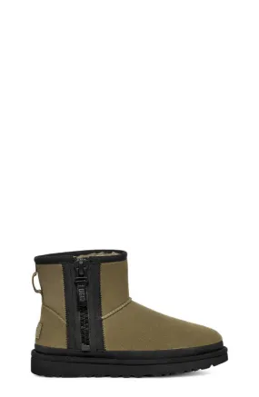 UGG Womens Classic Mini Zipper Tape Logo Boots