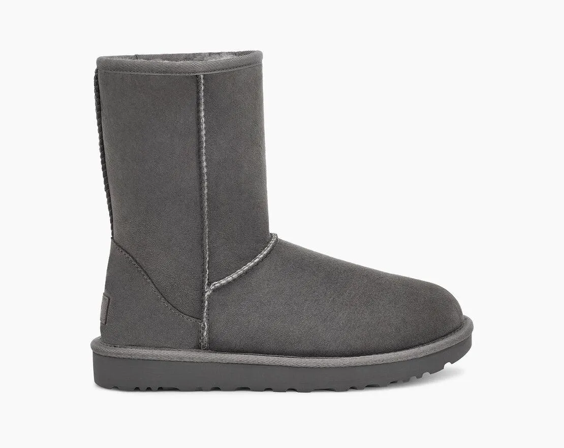 UGG Women's Classic Short II