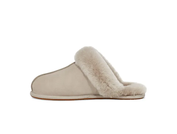 UGG Women's Scuffette II Slipper