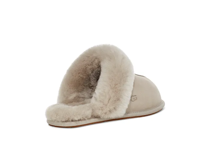 UGG Women's Scuffette II Slipper